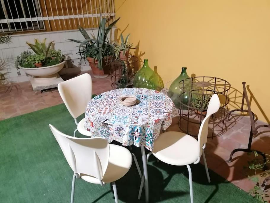 La Casa Di Mio Padre Apartment เนเปิลส์ ภายนอก รูปภาพ