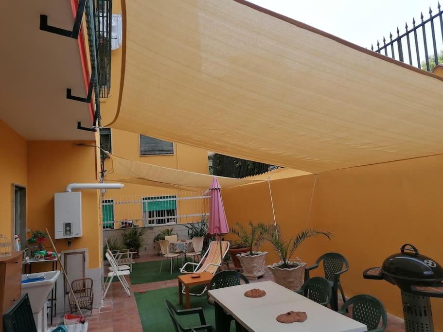 La Casa Di Mio Padre Apartment เนเปิลส์ ภายนอก รูปภาพ